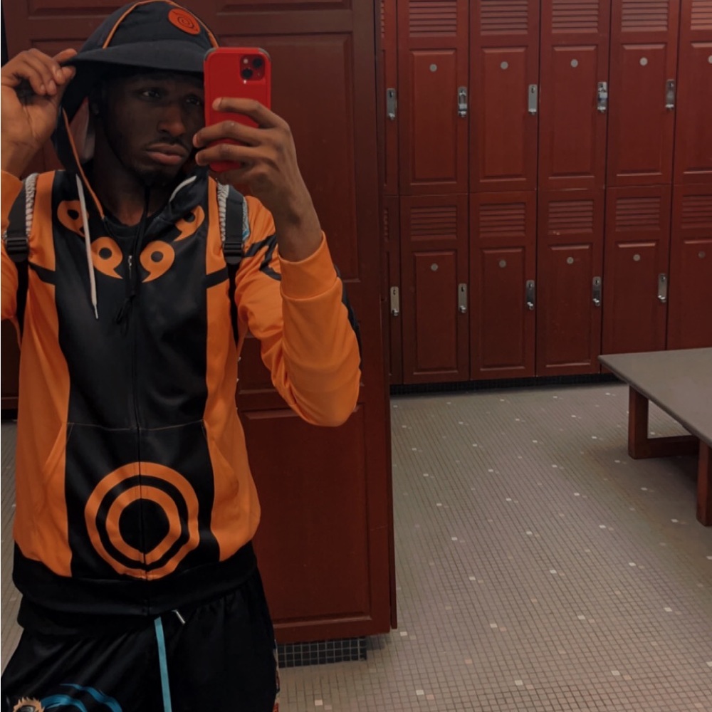 I’m E, Welcome to my function I’ll be selling funkos, clothing etc stay tune!